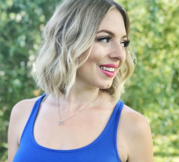 JTG #31 Nontoxic Sunscreen + Katie Stewart on Clearing Cystic Acne